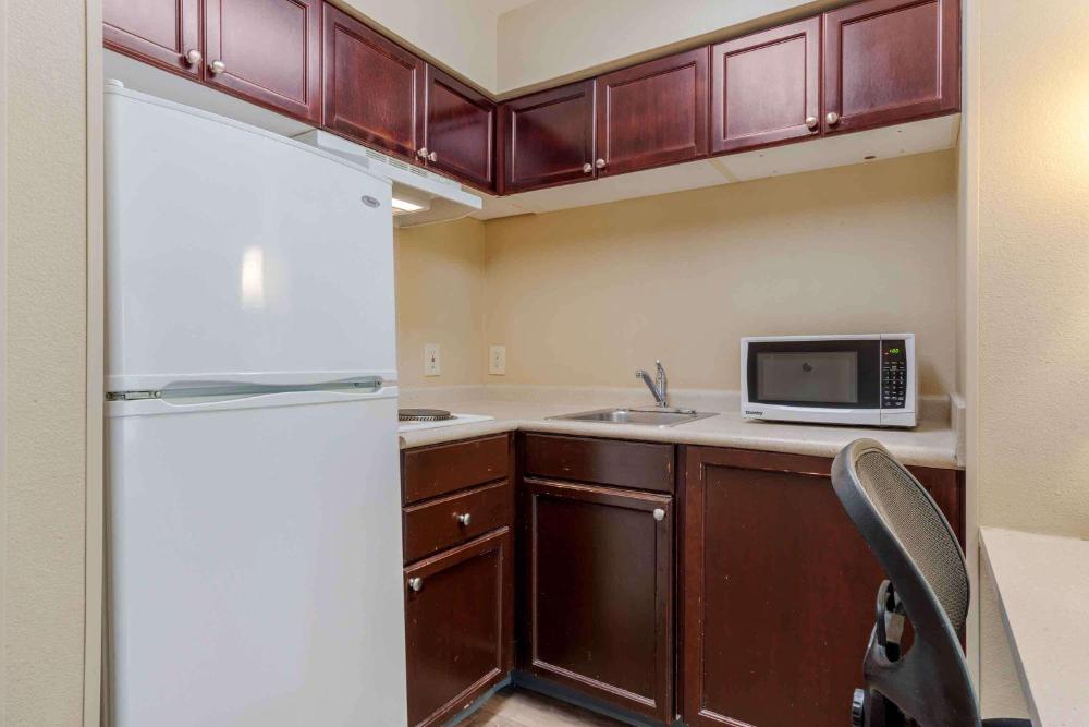 One-Bedroom Suite with Two Double Beds - Non-Smoking interior